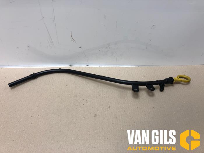 Gebrauchte Ölmessstab Volkswagen Passat Variant (3G5) 1.8 TSI 16V Preis € 36,30 Mit Mehrwertsteuer angeboten von Van Gils Automotive