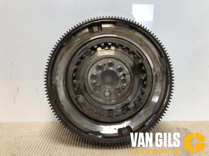 Used Flywheel Volkswagen Passat Variant (3G5) 1.8 TSI 16V Price € 181,50 Inclusive VAT offered by Van Gils Automotive