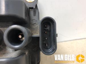 Zündspule van een Dacia Sandero I (BS) 1.2 16V 2009