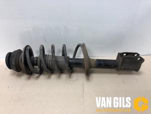 Used Front shock absorber rod, right Dacia Sandero I (BS) 1.2 16V Price on request offered by Van Gils Automotive