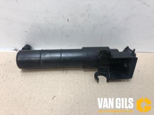 Used Headlight washer pump Volkswagen Golf Plus (5M1/1KP) 1.4 TSI 122 16V Price on request offered by Van Gils Automotive