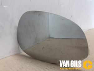 Usados Cristal reflectante derecha Fiat 500C (312) 1.2 69 Precio de solicitud ofrecido por Van Gils Automotive