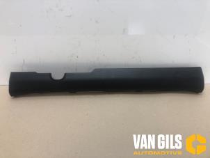 Gebrauchte Abdeckplatte sonstige Kia Stonic (YB) 1.0i T-GDi 12V Eco-Dynamics+ Preis auf Anfrage angeboten von Van Gils Automotive