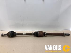 Used Front drive shaft, right Renault Clio IV Estate/Grandtour (7R) 0.9 Energy TCE 12V Price € 149,99 Margin scheme offered by Van Gils Automotive