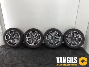 Used Set of sports wheels Renault Clio IV Estate/Grandtour (7R) 0.9 Energy TCE 12V Price € 475,00 Margin scheme offered by Van Gils Automotive