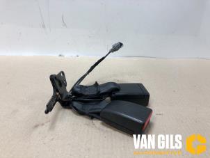 Used Rear seatbelt buckle, right Renault Clio IV Estate/Grandtour (7R) 0.9 Energy TCE 12V Price on request offered by Van Gils Automotive