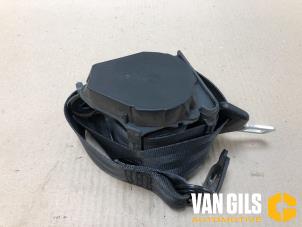 Used Rear seatbelt, right Renault Clio IV Estate/Grandtour (7R) 0.9 Energy TCE 12V Price on request offered by Van Gils Automotive