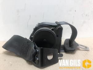 Used Rear seatbelt, left Renault Clio IV Estate/Grandtour (7R) 0.9 Energy TCE 12V Price on request offered by Van Gils Automotive