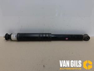 Used Rear shock absorber, right Renault Clio IV Estate/Grandtour (7R) 0.9 Energy TCE 12V Price on request offered by Van Gils Automotive
