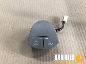 Used Switch Mercedes E (W211) 3.2 E-320 V6 18V Price € 30,00 Margin scheme offered by Van Gils Automotive