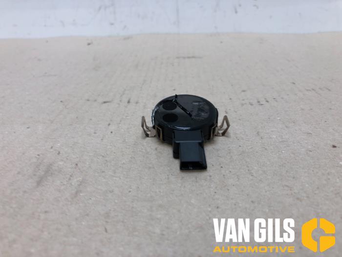 Gebrauchte Regensensor Kia Stonic (YB) 1.0i T-GDi 12V Eco-Dynamics+ Preis € 30,00 Margenregelung angeboten von Van Gils Automotive