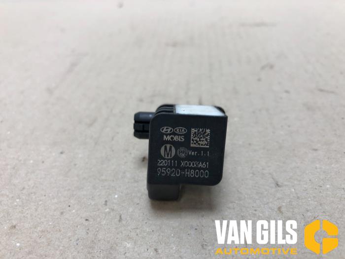 Gebrauchte Airbag Sensor Kia Stonic (YB) 1.0i T-GDi 12V Eco-Dynamics+ Preis € 30,00 Margenregelung angeboten von Van Gils Automotive