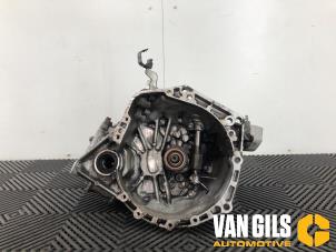 Gebrauchte Getriebe Toyota Yaris II (P9) 1.3 16V VVT-i Preis auf Anfrage angeboten von Van Gils Automotive