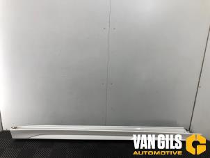 Used Side skirt, right Mercedes GLE AMG (V167) 53 AMG 3.0 EQ Boost 24V 4-Matic+ Price on request offered by Van Gils Automotive