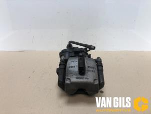 Used Rear brake calliper, left BMW 5 serie (G30) 530e iPerformance Price on request offered by Van Gils Automotive