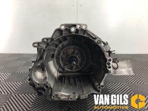 Używane Skrzynia biegów Audi A6 Avant (C6) 3.0 TDI V6 24V Quattro Cena € 650,00 Procedura marży oferowane przez Van Gils Automotive