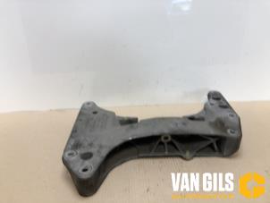 Used Gearbox mount BMW 5 serie (G30) 530e iPerformance Price on request offered by Van Gils Automotive