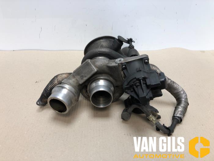 Usagé Turbo BMW 5 serie (G30) 530e iPerformance Prix € 500,00 Règlement à la marge proposé par Van Gils Automotive