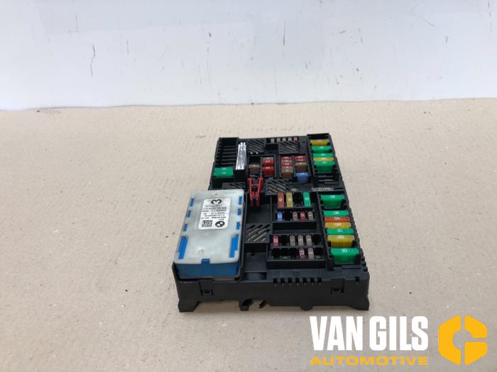 Fuse box from a BMW 5 serie (G30) 530e iPerformance 2017