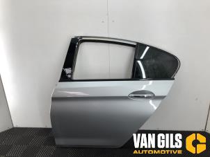 Używane Drzwi lewe tylne wersja 4-drzwiowa BMW 5 serie (G30) 530e iPerformance Cena na żądanie oferowane przez Van Gils Automotive