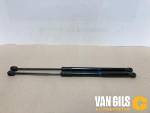 Used Set of tailgate gas struts Mercedes B (W246,242) 2.2 B-220 CDI BlueEFFICIENCY 16V Price on request offered by Van Gils Automotive