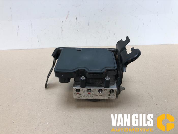 Begagnade ABS-pump Suzuki Celerio (LF) 1.0 12V Dualjet Pris på förfrågan erbjuds av Van Gils Automotive
