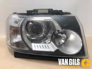 Używane Reflektor prawy Landrover Freelander II 2.2 td4 16V Cena € 149,99 Procedura marży oferowane przez Van Gils Automotive