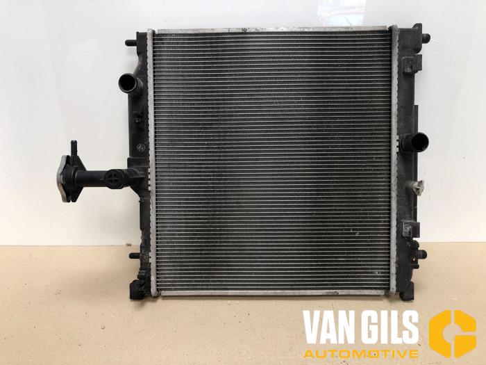 Usagé Radiateur Suzuki Celerio (LF) 1.0 12V Dualjet Prix € 60,00 Règlement à la marge proposé par Van Gils Automotive