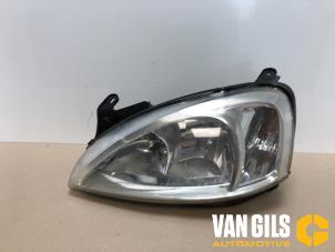 Used Headlight, left Opel Combo (Corsa C) 1.3 CDTI 16V Price € 65,00 Margin scheme offered by Van Gils Automotive