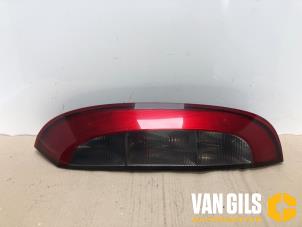 Używane Tylne swiatlo pozycyjne prawe Opel Corsa C (F08/68) 1.2 16V Cena € 45,00 Procedura marży oferowane przez Van Gils Automotive