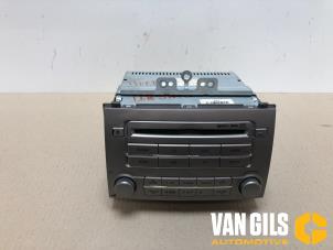 Gebrauchte Radio CD Spieler Hyundai i20 1.2i 16V Preis € 125,00 Margenregelung angeboten von Van Gils Automotive