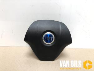 Usagé Airbag gauche (volant) Fiat Grande Punto (199) 1.4 Prix € 75,00 Règlement à la marge proposé par Van Gils Automotive
