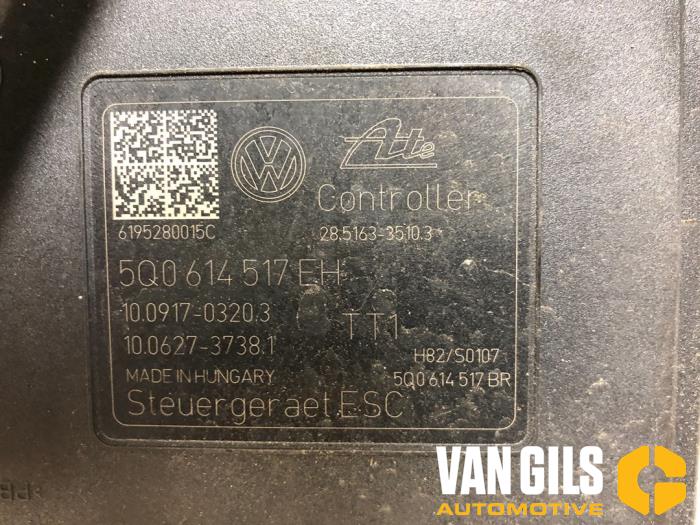 ABS pump from a Volkswagen Touran (5T1) 1.0 TSI 2019