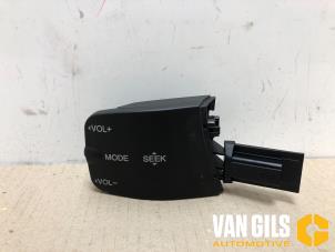 Usagé Interrupteur de volant Ford Focus C-Max 1.8 16V Prix € 30,00 Règlement à la marge proposé par Van Gils Automotive