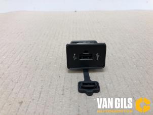 Usagé Connexion USB Fiat Grande Punto (199) 1.4 T-Jet 16V Prix sur demande proposé par Van Gils Automotive