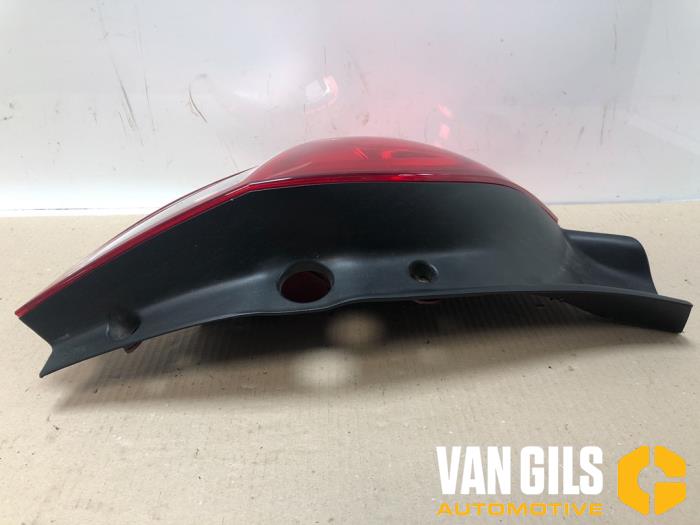 Taillight, left Renault Clio III 1.2 16V Tce - 8200886944 MAKO