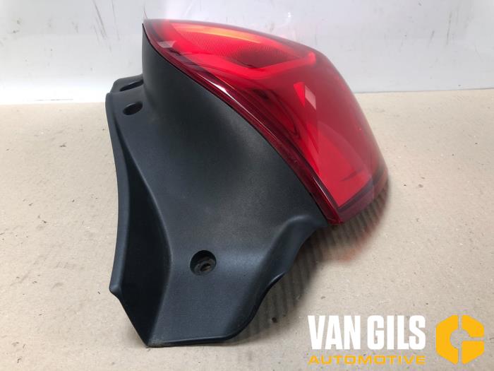 Taillight, left Renault Clio III 1.2 16V Tce - 8200886944 MAKO