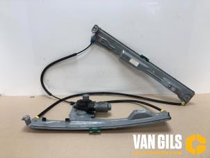 Used Window mechanism 2-door, front right Renault Clio III (BR/CR) 1.2 16V Tce Price on request offered by Van Gils Automotive