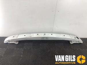 Used Front bumper frame Renault Master III (FD/HD) 2.5 dCi 120 FAP Price € 100,00 Margin scheme offered by Van Gils Automotive