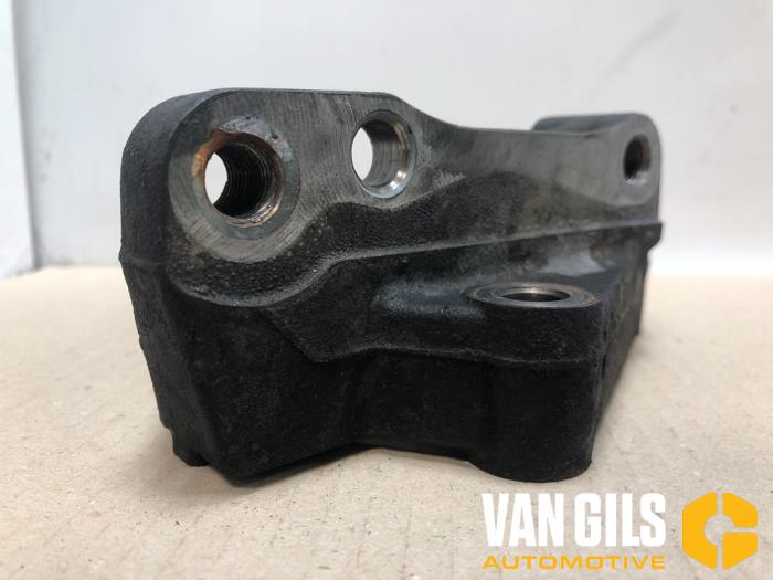 Engine mount Toyota C-HR 1.8 16V Hybrid - 1231537060 2ZR