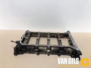 Used Camshaft housing Toyota C-HR (X1,X5) 1.8 16V Hybrid Price on request offered by Van Gils Automotive