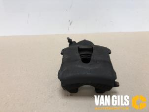 Used Front brake calliper, right Volkswagen Fox (5Z) 1.2 Price € 70,00 Margin scheme offered by Van Gils Automotive