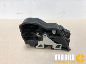Used Front door lock mechanism 4-door, right BMW 5 serie Touring (F11) 535i 24V TwinPower Turbo Price on request offered by Van Gils Automotive
