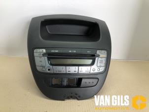 Gebrauchte Radio CD Spieler Toyota Aygo (B10) 1.0 12V VVT-i Preis € 74,99 Margenregelung angeboten von Van Gils Automotive