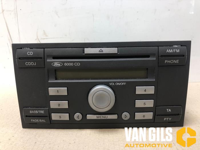 Radio CD player from a Ford Focus C-Max 1.6 16V 2006