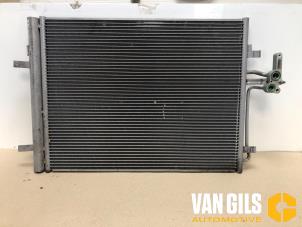 Used Air conditioning condenser Landrover Freelander II 2.2 td4 16V Price on request offered by Van Gils Automotive
