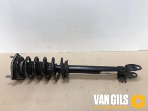Used Front shock absorber rod, left Mercedes C Estate (S205) C-180 1.6 16V BlueEfficiency Price € 149,99 Margin scheme offered by Van Gils Automotive