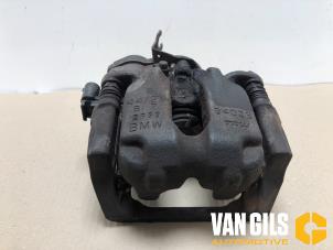 Used Rear brake calliper, left BMW 5 serie Touring (F11) 535i 24V TwinPower Turbo Price on request offered by Van Gils Automotive