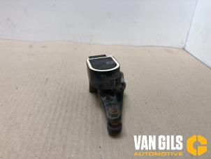 Used Xenon height adjustment BMW 5 serie Touring (F11) 535i 24V TwinPower Turbo Price on request offered by Van Gils Automotive