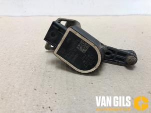 Used Xenon height adjustment BMW 5 serie Touring (F11) 535i 24V TwinPower Turbo Price on request offered by Van Gils Automotive